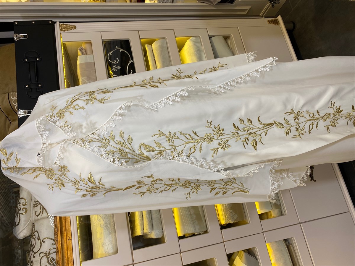 Krem Saray Model Gold Nakışlı Namaz Elbise ve Örtüsü